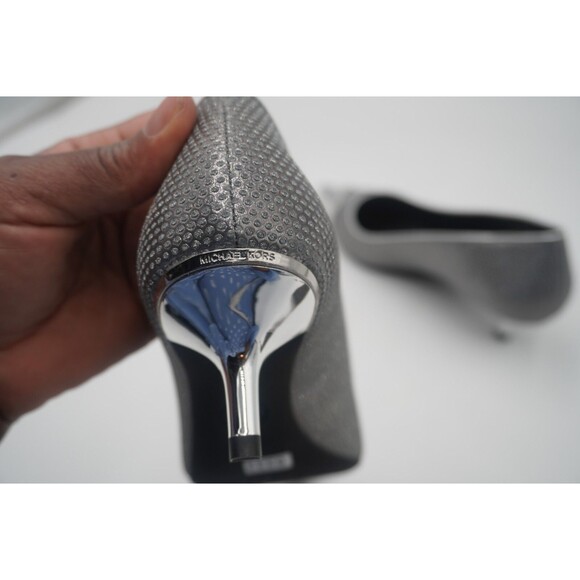 Michael Kors Davina Flex Kitten Metallic Silver Heel Pointed Toe Textured Sz 8.5 - Picture 11 of 16